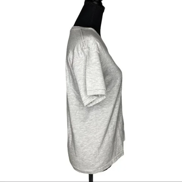 Nike T-shirt Light Gray Women's Size Medium 8/10 - Picture 6 of 6